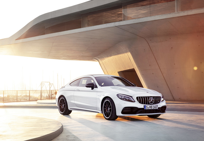 Выход силы. Mercedes-AMG C 63 S Выход силы. Mercedes-AMG C 63 S