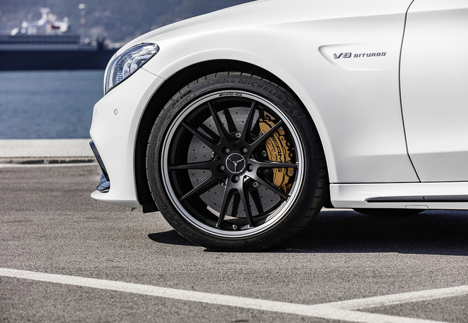 Выход силы. Mercedes-AMG C 63 S Выход силы. Mercedes-AMG C 63 S