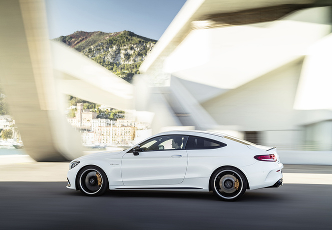 Выход силы. Mercedes-AMG C 63 S Выход силы. Mercedes-AMG C 63 S