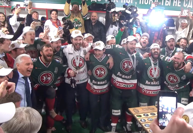 «Только честный труд, бл###, приведет к Кубку Гагарина!» Как матерился старый тренер «Ак Барса» (видео) «Только честный труд, бл###, приведет к Кубку Гагарина!» Как матерился старый тренер «Ак Барса» (видео)