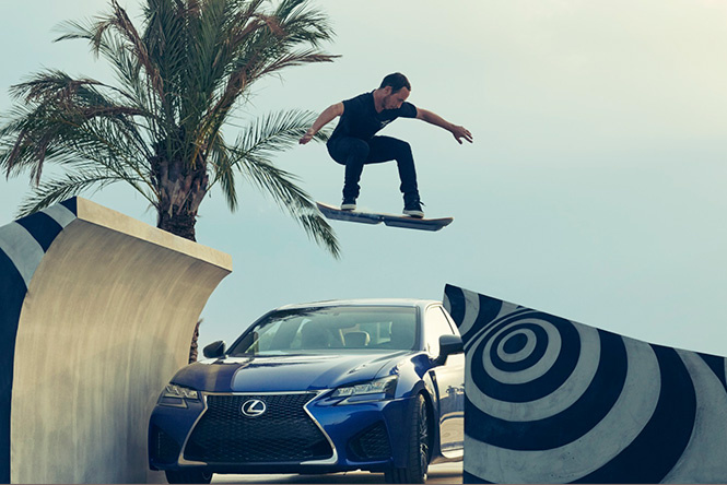Lexus показал, на что способна их летающая доска! Lexus показал, на что способна их летающая доска!