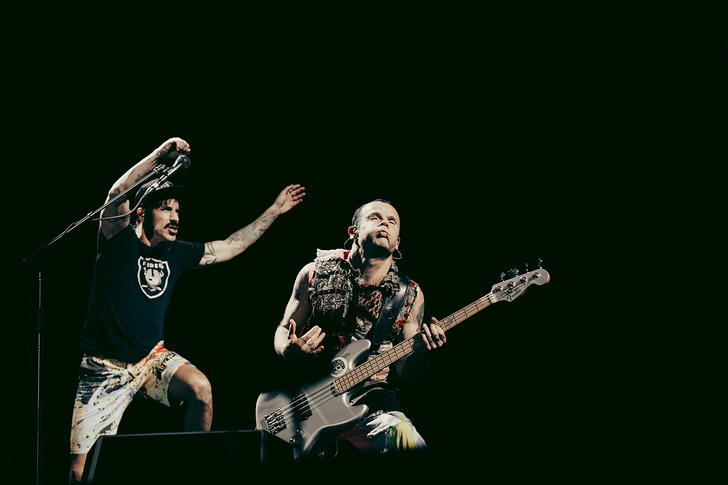 Фото №13 - Что творилось на недавних концертах Red Hot Chili Peppers, Ланы Дель Рей, «Сплина» и других рокеров