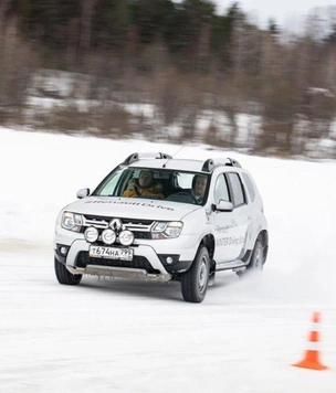 Renault обещает сделать свою водительскую академию доступной для всех желающих