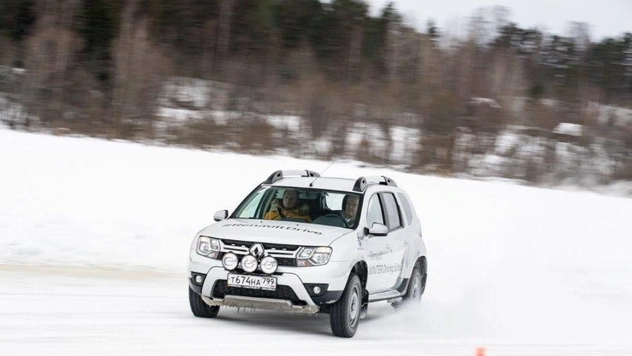 Renault обещает сделать свою водительскую академию доступной для всех желающих