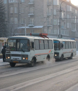 В Новокузнецке автобусный перевозчик отменил льготы для пенсионеров из-за хамства пассажиров