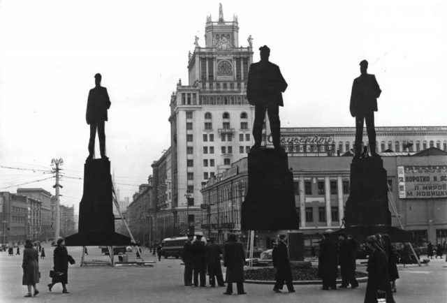 Лже-Маяковские и еще 4 невероятные ретрофотографии Лже-Маяковские и еще 4 невероятные ретрофотографии