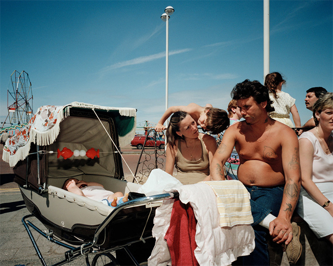Обычный туристический ад: фотографии английского курорта в 80-е