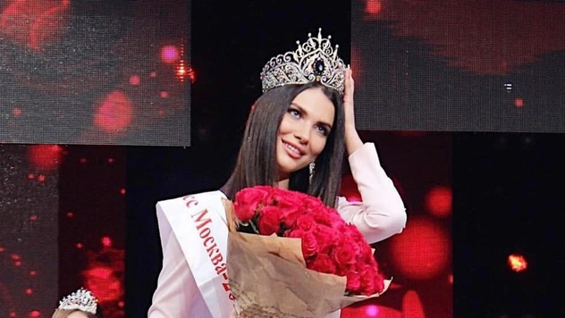 «Мисс Москва» лишена титула и короны впервые в истории конкурса. И вот кому они достанутся