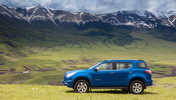 Внедорожник Chevrolet Trailblazer - эта могучая зверюга вывезет все! Внедорожник Chevrolet Trailblazer - эта могучая зверюга вывезет все!