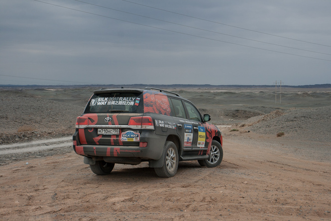 В пекло и обратно: пытаемся проверить, что умеет Toyota Land Cruiser В пекло и обратно: пытаемся проверить, что умеет Toyota Land Cruiser