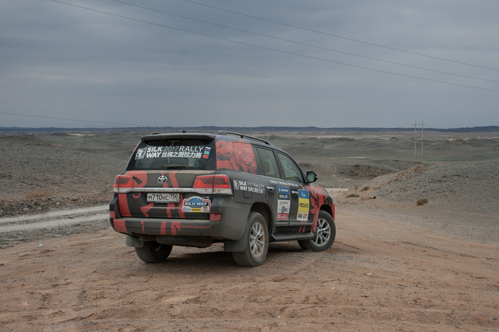 В пекло и обратно: пытаемся проверить, что умеет Toyota Land Cruiser