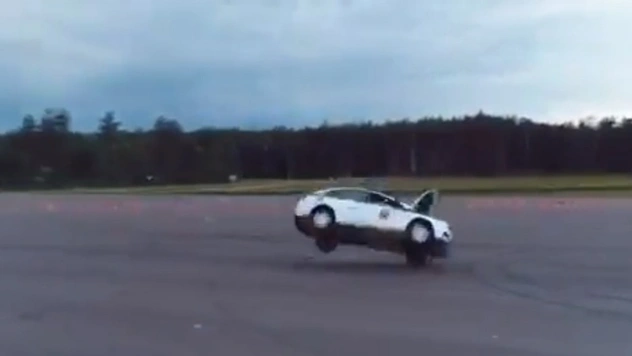 Российские военные полицейские попытались сделать «полицейский разворот», но получилось сальто (видео)