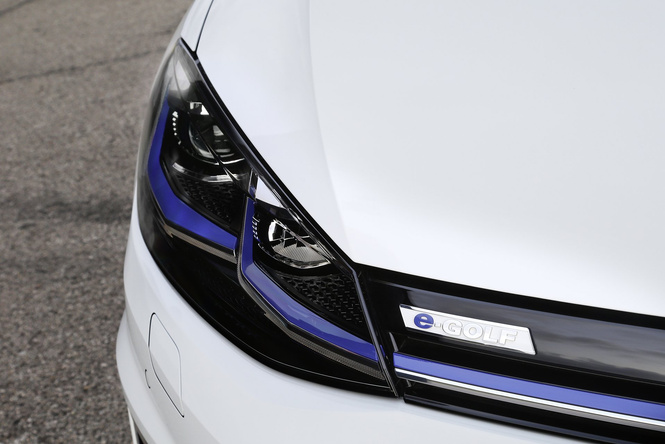 Этот день настал. Мы прокатились на Volkswagen Golf, а потом включили его в розетку Этот день настал. Мы прокатились на Volkswagen Golf, а потом включили его в розетку