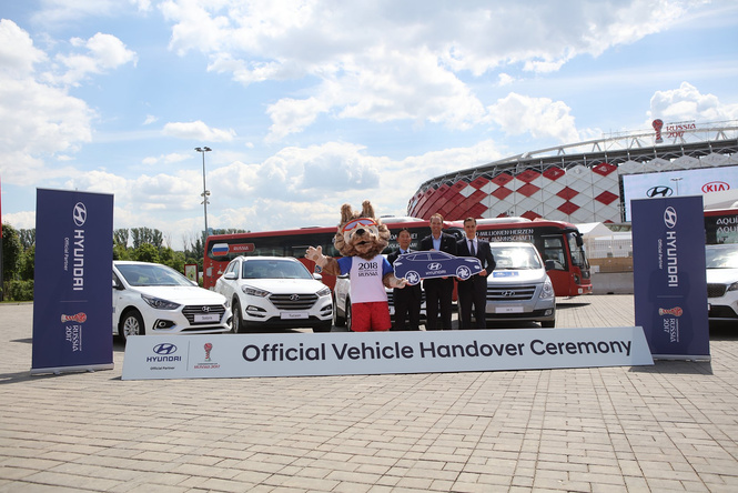 Hyundai передаёт автомобили оргкомитету Кубка Конфедераций FIFA 2017 Hyundai передаёт автомобили оргкомитету Кубка Конфедераций FIFA 2017