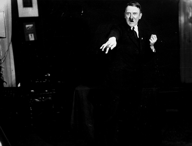 Фотографии, которых стыдился Гитлер