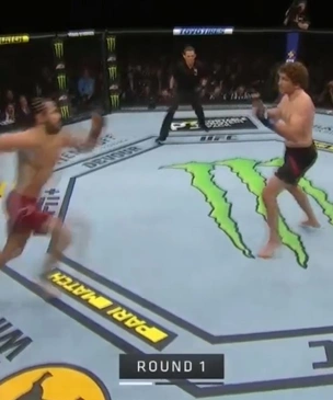 Самый быстрый нокаут: в UFC установлен новый рекорд (видео)