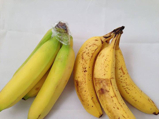 Оборачивай корешок связки бананов скотчем