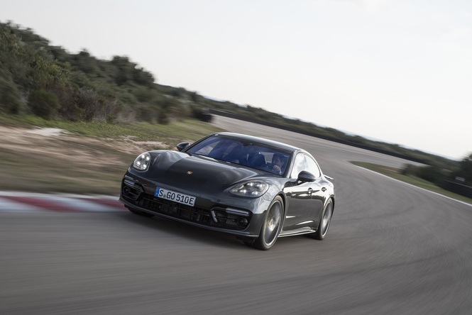 Самый крутой гибрид в мире: Porsche Panamera Turbo S E-Hybrid Самый крутой гибрид в мире: Porsche Panamera Turbo S E-Hybrid