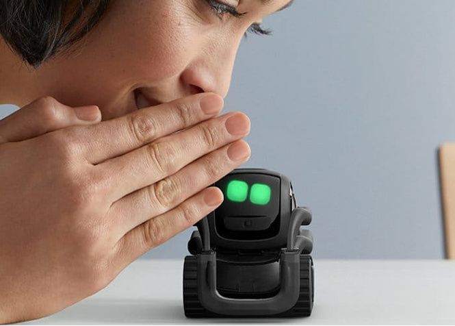 Американская компания выпустила почти робота Wall-E, но очень маленького (видео) Американская компания выпустила почти робота Wall-E, но очень маленького (видео)