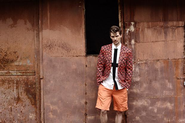 Пиджак Hugo, рубашка Y-3, шорты Gant