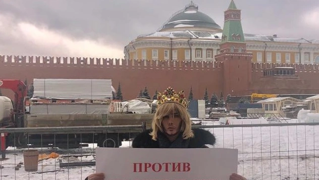 Сергея Зверева оштрафовали на 15 тысяч рублей за одиночный пикет у Кремля