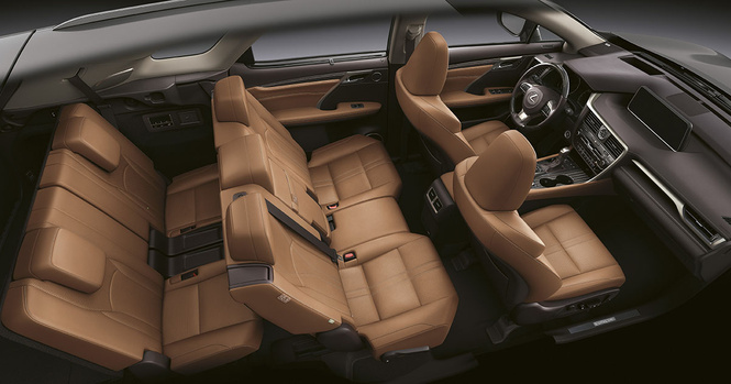 Lexus RX L — очень большой мальчик Lexus RX L — очень большой мальчик