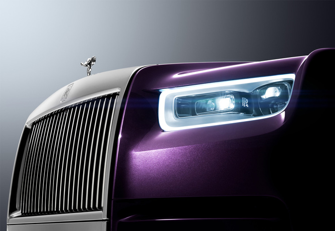 Rolls-Royce Phantom VIII: представлен самый роскошный автомобиль от начала времен Rolls-Royce Phantom VIII: представлен самый роскошный автомобиль от начала времен