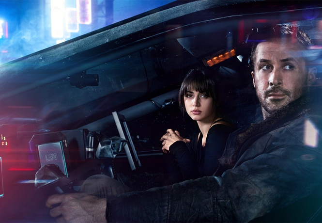 Что мы поняли из нового эпичного трейлера фильма «Бегущий по лезвию 2049» Что мы поняли из нового эпичного трейлера фильма «Бегущий по лезвию 2049»