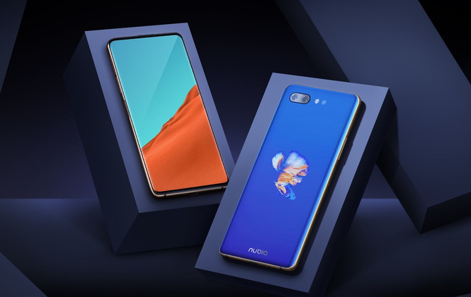 Китайская компания ZTE выпустила смартфон с дисплеями с обеих сторон Китайская компания ZTE выпустила смартфон с дисплеями с обеих сторон