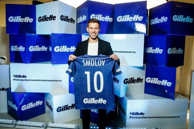Федор Смолов присоединился к футбольной команде Gillette Федор Смолов присоединился к футбольной команде Gillette
