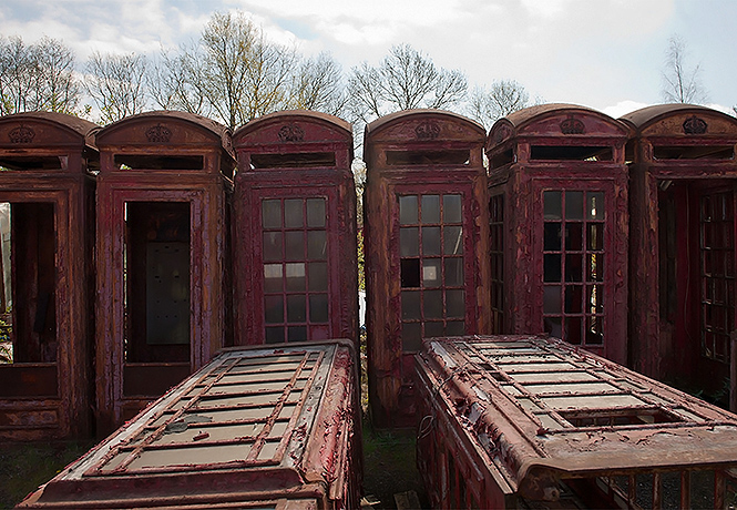 Кладбище телефонных будок в Северном Йоркшире