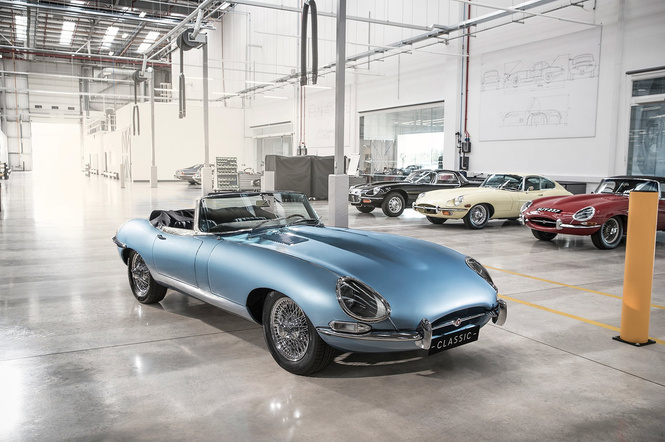 Кто посмел перевести легендарный Jaguar E-Type на электричество?! Ой, это же они сами… Кто посмел перевести легендарный Jaguar E-Type на электричество?! Ой, это же они сами…