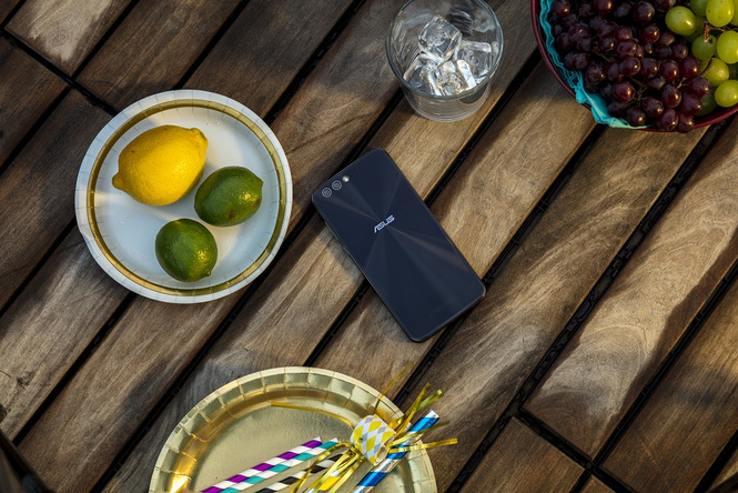 ZenFone 4: сам себе фотограф ZenFone 4: сам себе фотограф