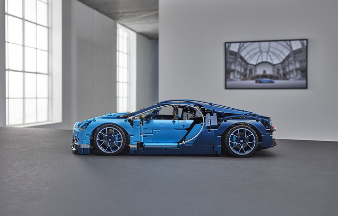 LEGO сделали Bugatti Chiron! Из кубиков, разумеется, не настоящую, это же LEGO LEGO сделали Bugatti Chiron! Из кубиков, разумеется, не настоящую, это же LEGO