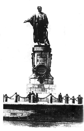 Памятник Лессепсу в Порт-Саиде Памятник Лессепсу в Порт-Саиде