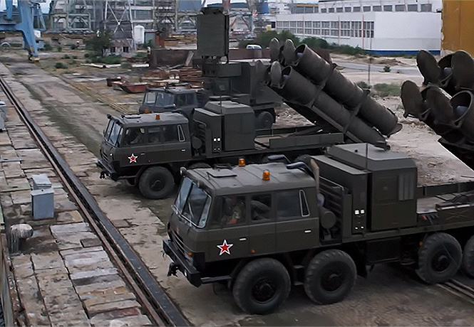 Подлодка и русско-американское противостояние в трейлере «Хантер Киллер» Подлодка и русско-американское противостояние в трейлере «Хантер Киллер»