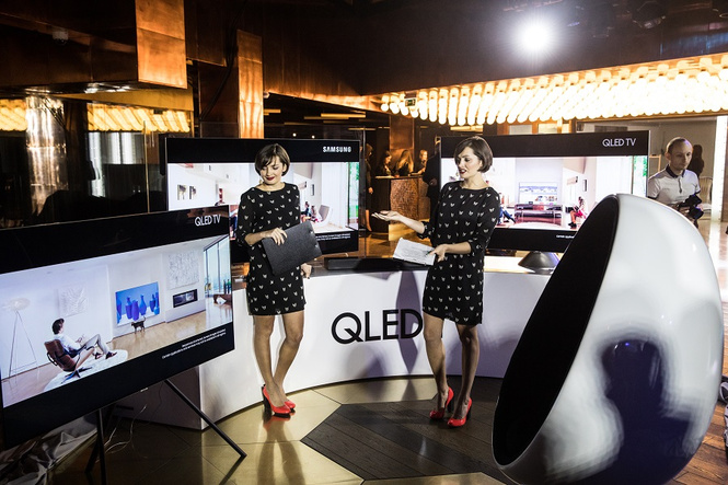 Звезды рассказали звездам о новых телевизорах QLED ТВ Samsung Звезды рассказали звездам о новых телевизорах QLED ТВ Samsung