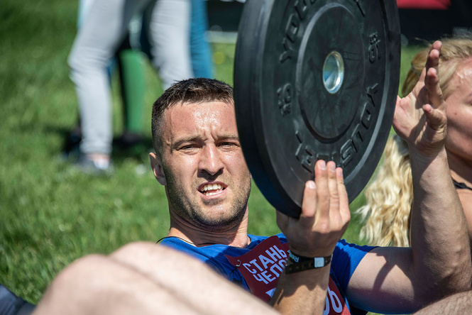 Спорт-рекорд: юбилейный фитнес-фестиваль «Reebok. Стань человеком» побил рекорд посещаемости Спорт-рекорд: юбилейный фитнес-фестиваль «Reebok. Стань человеком» побил рекорд посещаемости