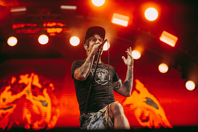 Что творилось на недавних концертах Red Hot Chili Peppers, Ланы Дель Рей, «Сплина» и других рокеров Что творилось на недавних концертах Red Hot Chili Peppers, Ланы Дель Рей, «Сплина» и других рокеров