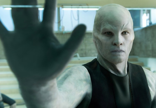 Трейлер фантастического фильма «Титан» от Netflix о непредсказуемости генной инженерии Трейлер фантастического фильма «Титан» от Netflix о непредсказуемости генной инженерии