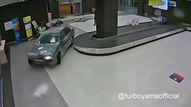Ах, вот что на самом деле произошло в аэропорту Казани! Ах, вот что на самом деле произошло в аэропорту Казани!