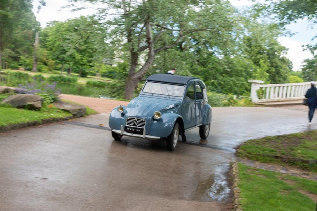 Фото №1 - Citroen 2CV – «гадкий утенок», которого любили все