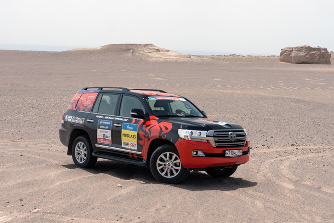 В пекло и обратно: пытаемся проверить, что умеет Toyota Land Cruiser В пекло и обратно: пытаемся проверить, что умеет Toyota Land Cruiser