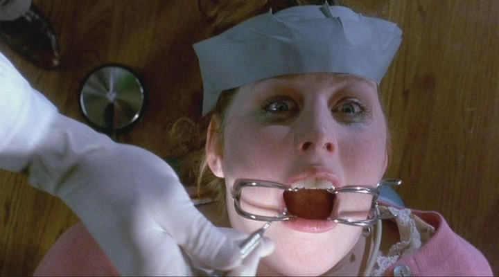 11 фильмов ужасов о зубах и дантистах