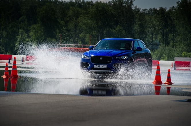 Выходные с новым Jaguar Выходные с новым Jaguar
