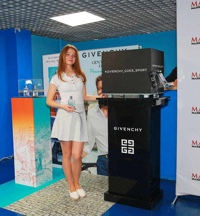Состоялся шестой ежегодный хоккейный турнир на Кубок MAXIM Состоялся шестой ежегодный хоккейный турнир на Кубок MAXIM