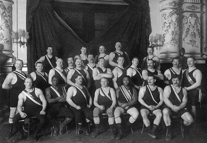 Рестлеры в цирке «Шуманн». Германия, 1907 г.