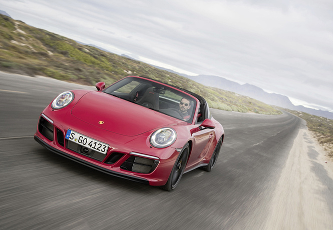 Что значит надпись GTS на Porsche 911? Что значит надпись GTS на Porsche 911?