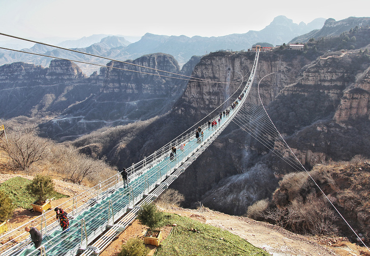 Как выглядит самый длинный подвесной мост в Хэбэе, Китай