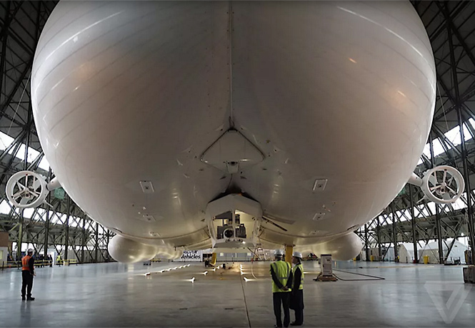 Фото №1 - Запредельно громадный мега-дирижабль Airlander 10 готов к запуску!